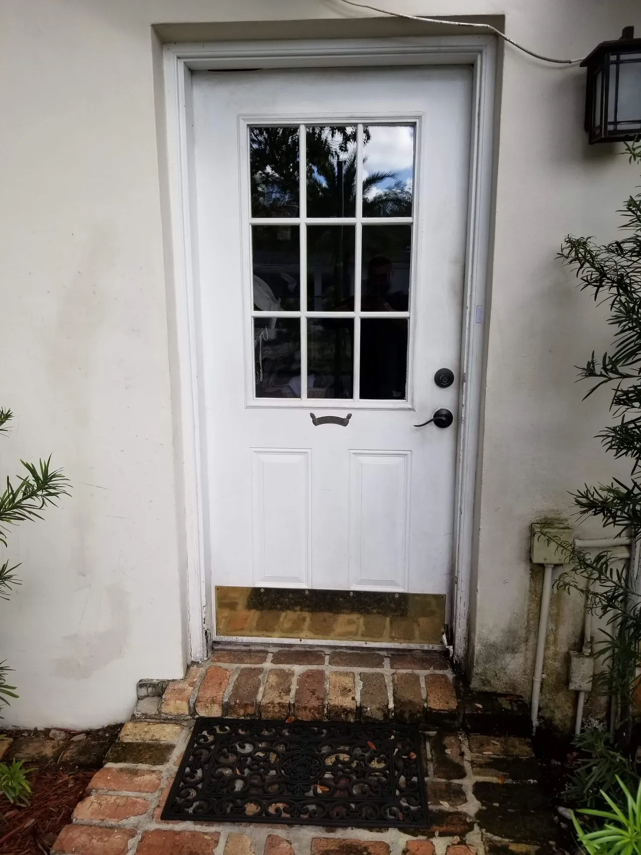 Nine-Lite Back Door