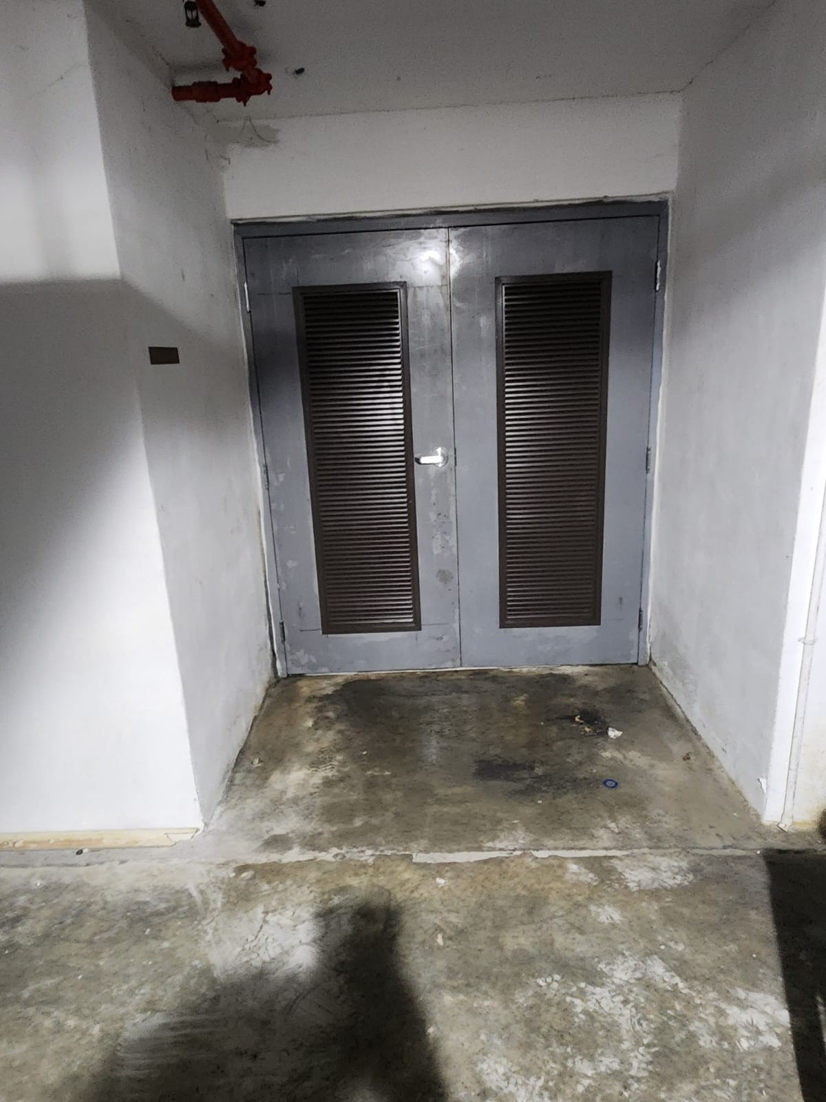 Door installation 3